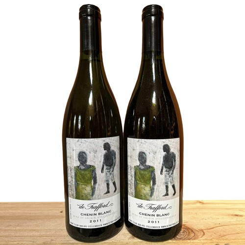 686 - 2011 De Trafford Chenin Blanc (750ml) x 2 bottles - Provenance: Restaurant Mosaic Wine Cellar Collec... 