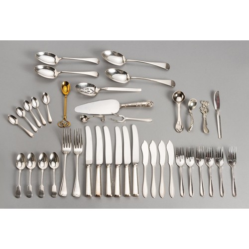 1129 - A MISCELLANEOUS COLLECTION OF ELECTROPLATE CUTLERY