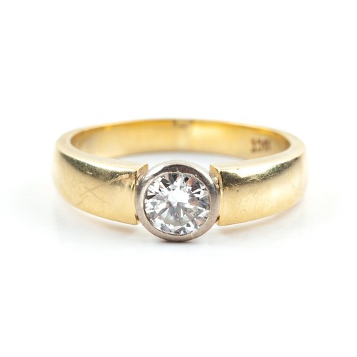 1688 - A DIAMOND DRESS RING