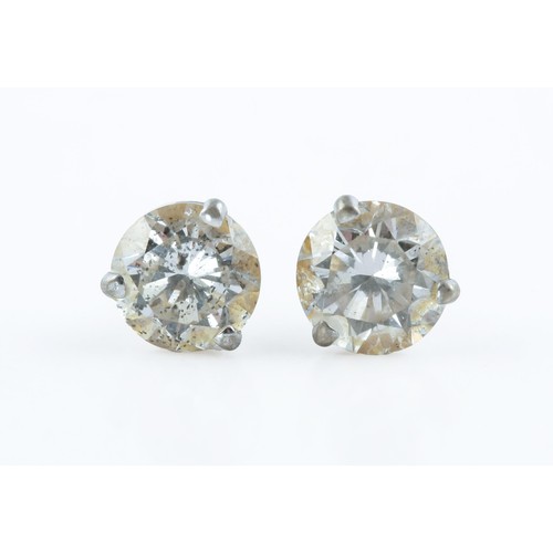 1699 - A PAIR OF DIAMOND STUDS, 1,20 CT