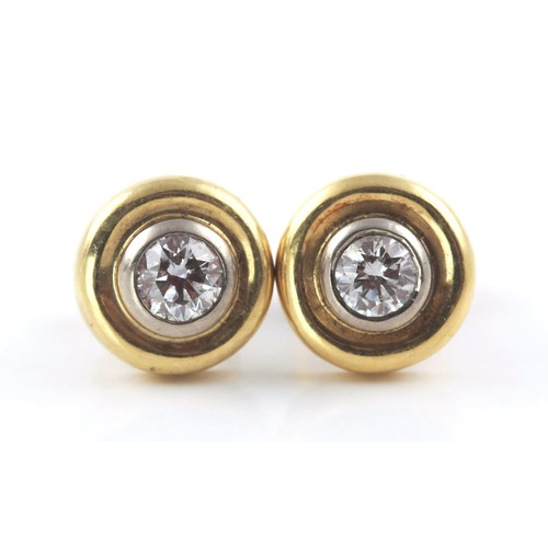 1695 - A PAIR OF DIAMOND EARRINGS, 0,46 CT