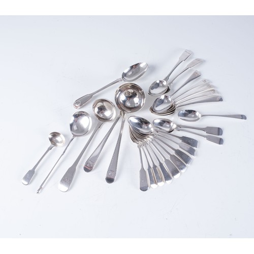 156 - A GEORGE V ASSEMBLED SET OF SILVER FIDDLE PATTERN FLATWARE, JOHN ROUND AND SON, SHEFFIELD, 1928