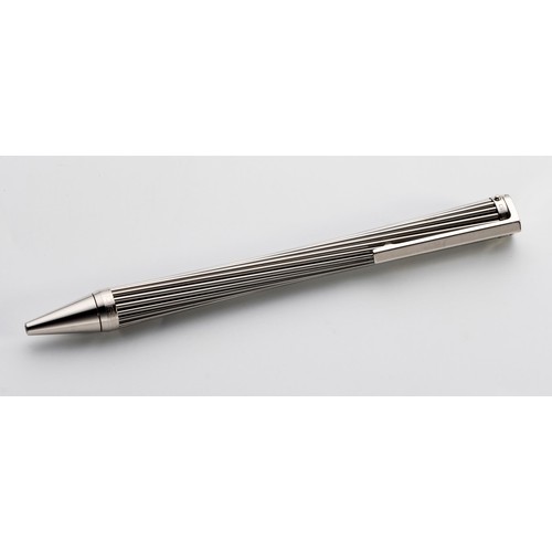 84 - A PORSCHE DESIGN P'3130 ROLLERBALL PEN