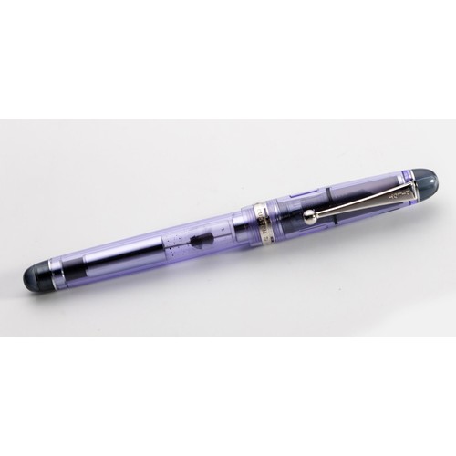 123 - A PILOT CUSTOM 74 FOUNTAIN PEN