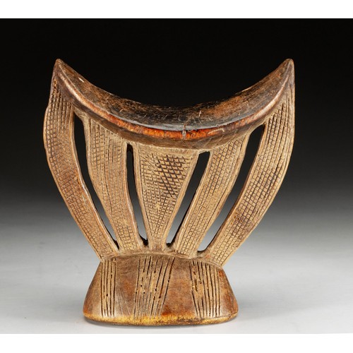 147 - A GURAGE HEADREST, ETHIOPIA, 20th CENTURY