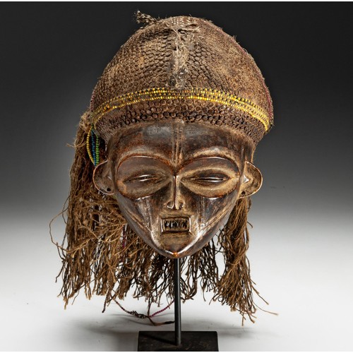 162 - A CHOKWE MASK REPRESENTING A FEMALE ANCESTOR, ZAMBIA/ANGOLA