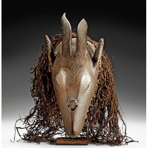 165 - A CHOKWE ANTELOPE MASK, ANGOLA