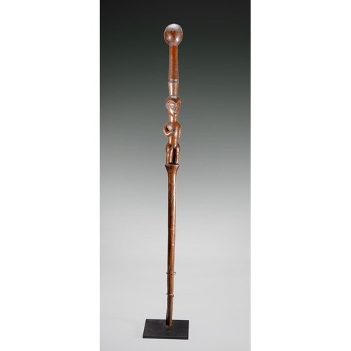 185 - A TABWA TONGWE STATUS STAFF NIGERIA, 20th CENTURY