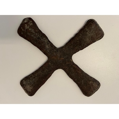 1420 - A COPPER KATANGA CURRENCY CROSS, DRC