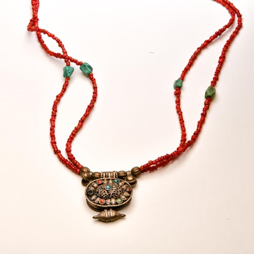 291 - AN INCA STYLE NECKLACE