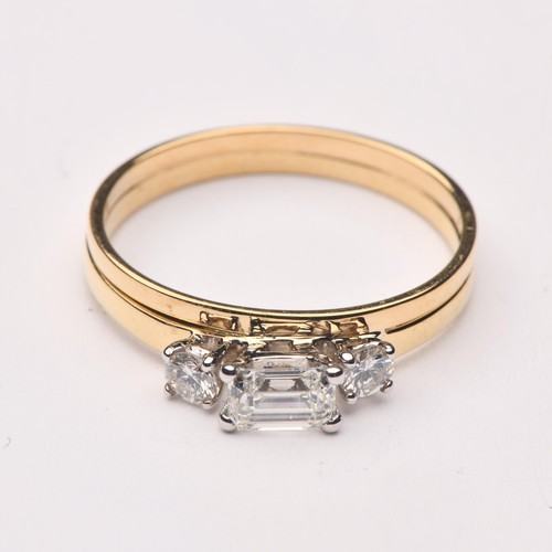 249 - A DIAMOND DRESS RING, 0,52 CARATS