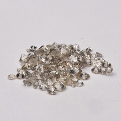 265 - A MELEÉ OF DIAMONDS, 6,31 CARATS