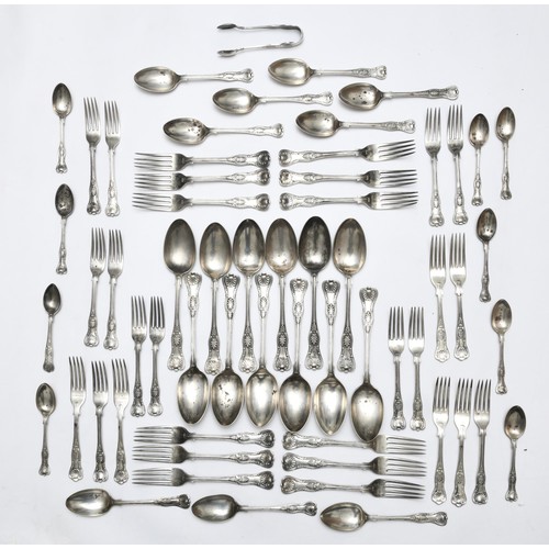 882 - AN ASSEMBLED SET OF ELECTROPLATE KING'S PATTERN CUTLERY, 20TH CENTURY