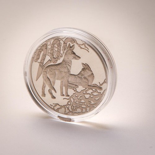 453 - AN ENCAPSULATED SILVER COIN , WILDLIFE SERIES