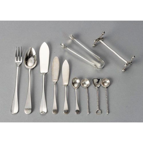 826 - A COLLECTION OF SILVER ITEMS, VARIOUS MAKERS AND DATES