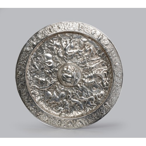 858 - A LARGE ELECTROPLATED 'BATTLE OF THE AMAZONS' CHARGER, WMF