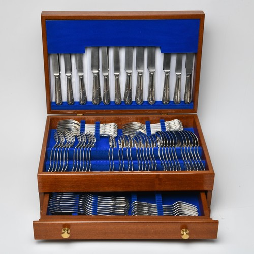 270 - A CASED CONTINENTAL PART SILVER CUTLERY SET