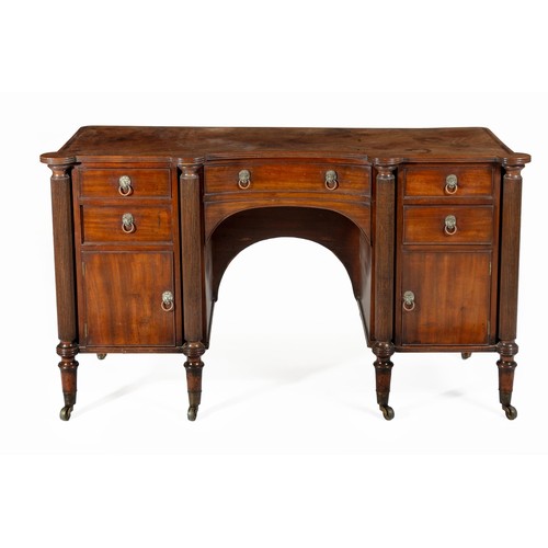 606 - A MAHOGANY GILLOWS OF LANCASTER-STYLE DRESSING TABLE, RETAILED BY NORMAN ADAMS