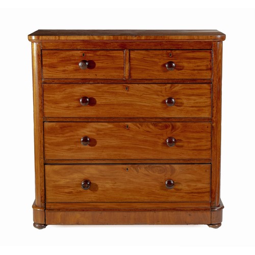 620 - A MAHOGANY CHEST OF DRAWERS