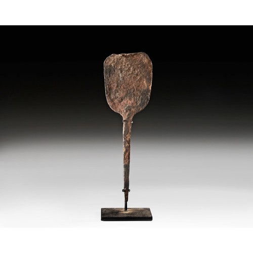 1439 - AN IRON HOE, ZULU, SOUTH AFRICA