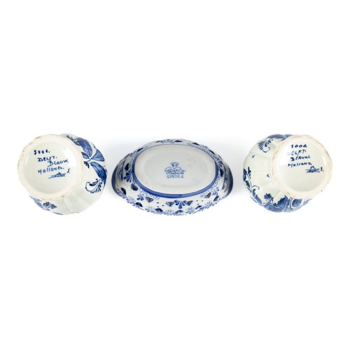 545 - A PAIR OF SMALL DELFT BLUE AND WHITE JARS AND COVERS, MODERN