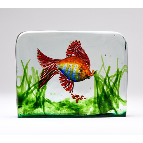 930 - A MURANO GLASS SINGLE FISH AQUARIUM