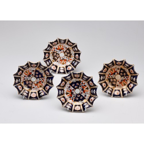 566 - FOUR IMARI TRINKET DISHES