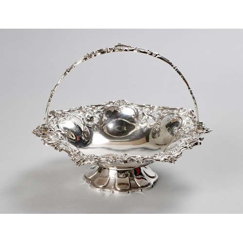 839 - A VICTORIAN SILVER FRUIT BASKET, EDWARD AND JOHN BARNARD, LONDON, 1855