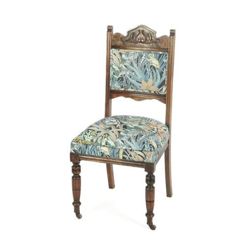 1149 - A LATE VICTORIAN WALNUT SIDE CHAIR