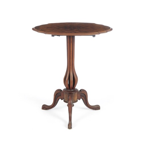 315 - A VICTORIAN WALNUT TILT-TOP OCCASIONAL TABLE