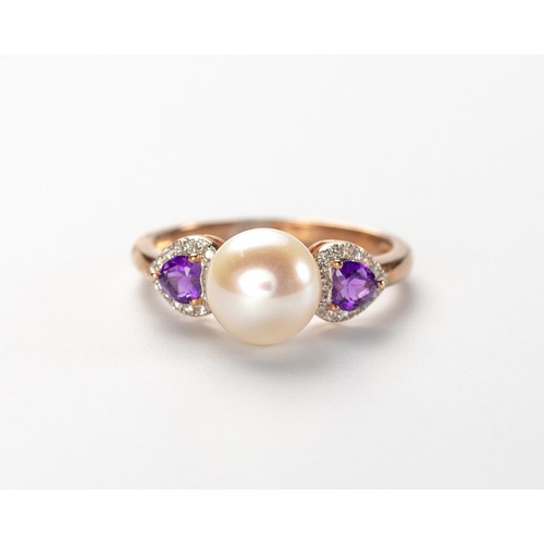 19 - A PEARL, AMETHYST AND DIAMOND RING