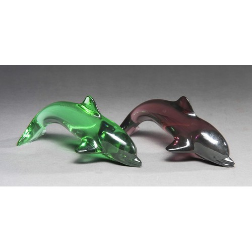 918 - A PAIR OF DAUM GLASS DOLPHINS