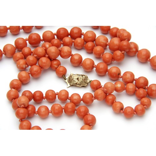 788 - A CORAL NECKLACE