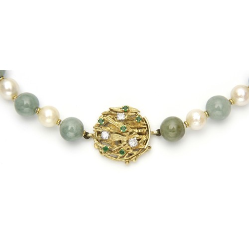 813 - A JADE, PEARL, DIAMOND AND EMERALD NECKLACE, CIRCA 1970