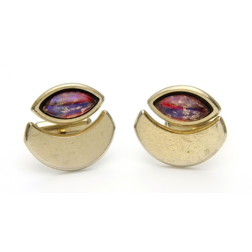 1394 - A PAIR OF GENTLEMAN'S GOLD PLATED CUFFLINKS, CIRCA 1970