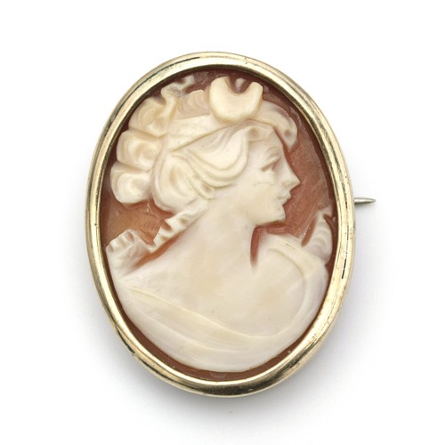 783 - A CAMEO PENDANT/BROOCH