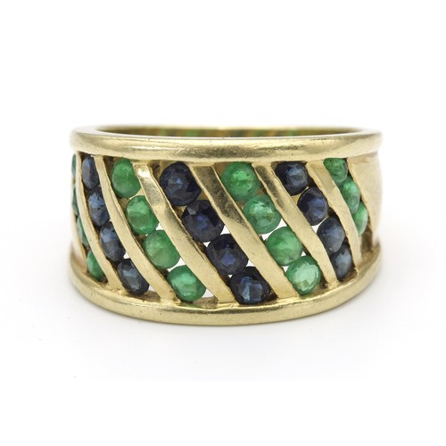 1441 - A SAPPHIRE AND EMERALD DRESS RING