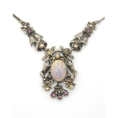 1465 - AN OPAL PENDANT