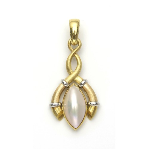 811 - A MABÉ PEARL PENDANT, CIRCA 1970