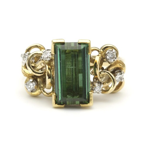 1447 - A TOURMALINE AND DIAMOND DRESS RING