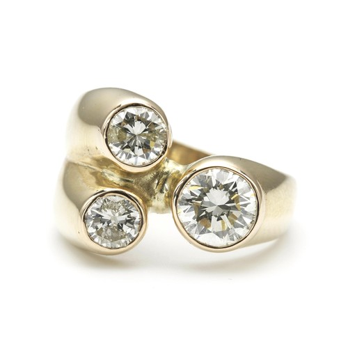 1429 - A DIAMOND  DRESS RING, MODERN, 1.80 CARATS