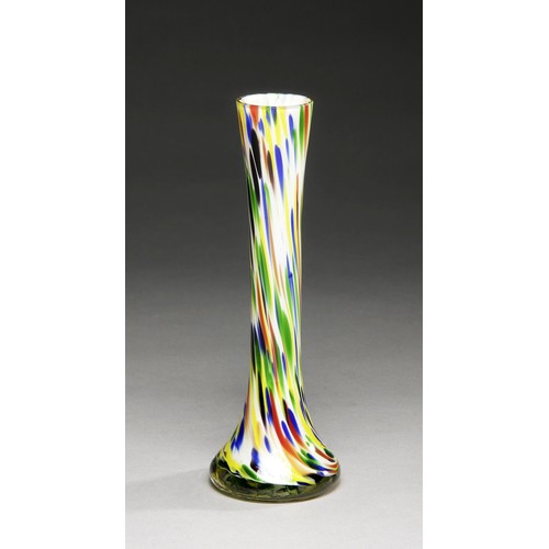 927 - A MURANO CONFETTI HAND BLOWN GLASS TULIP VASE