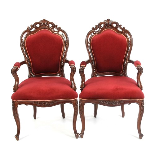 1152 - A PAIR OF MAHOGANY ARMCHAIRS