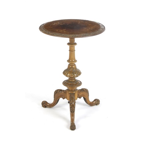 1146 - A VICTORIAN WALNUT OCCASIONAL TABLE