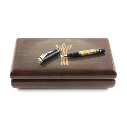 383 - AN OMAS BIRTH OF ROYALTY MANDELA 80TH BIRTHDAY FOUNTAIN PEN