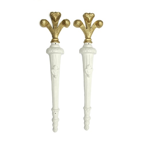 555 - A PAIR OF “PRINCE OF WALES” WALL SCONCES