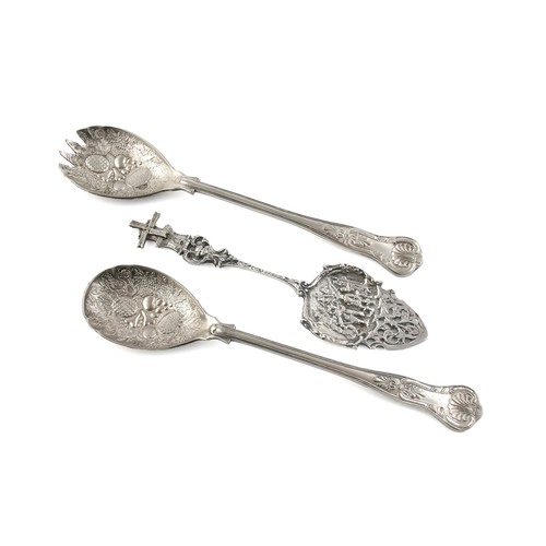 628 - A SET OF ELECTROPLATED SALAD SERVERS AND ONE OTHER