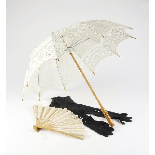 276B - A LACE PARASOL, A LACE FAN AND A PAIR OF LONG BLACK GLOVES