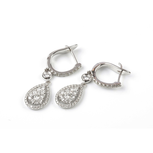 73 - A PAIR OF DIAMOND DROP EARRINGS, 1.20 CARATS