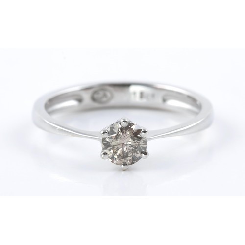 32 - A DIAMOND SOLITAIRE RING, 0.25 CARATS